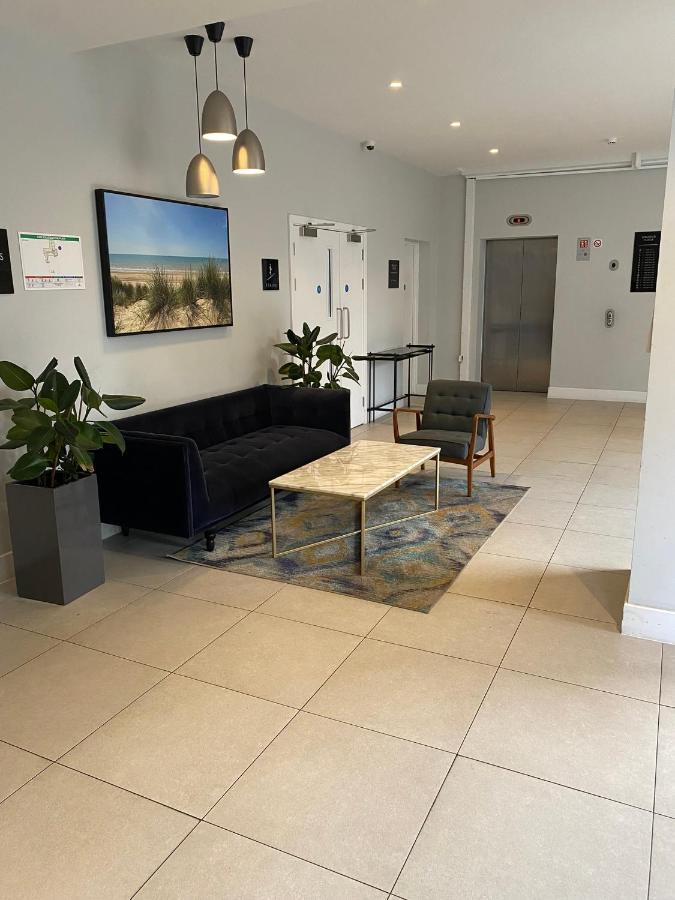 Morden 1 Bedroom City- Apt Central Stylish Living كرويدون المظهر الخارجي الصورة