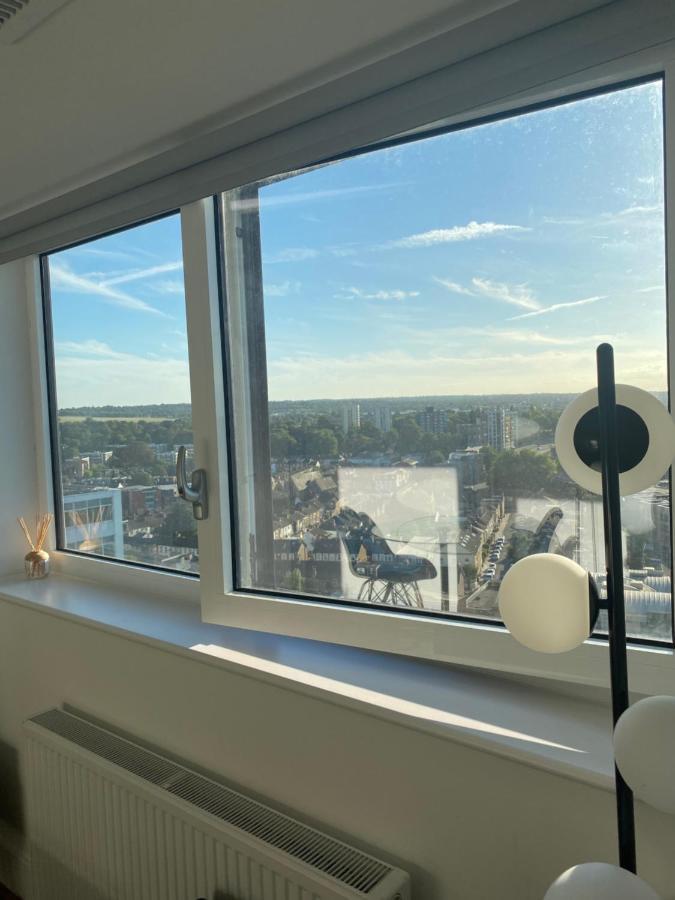 Morden 1 Bedroom City- Apt Central Stylish Living كرويدون المظهر الخارجي الصورة